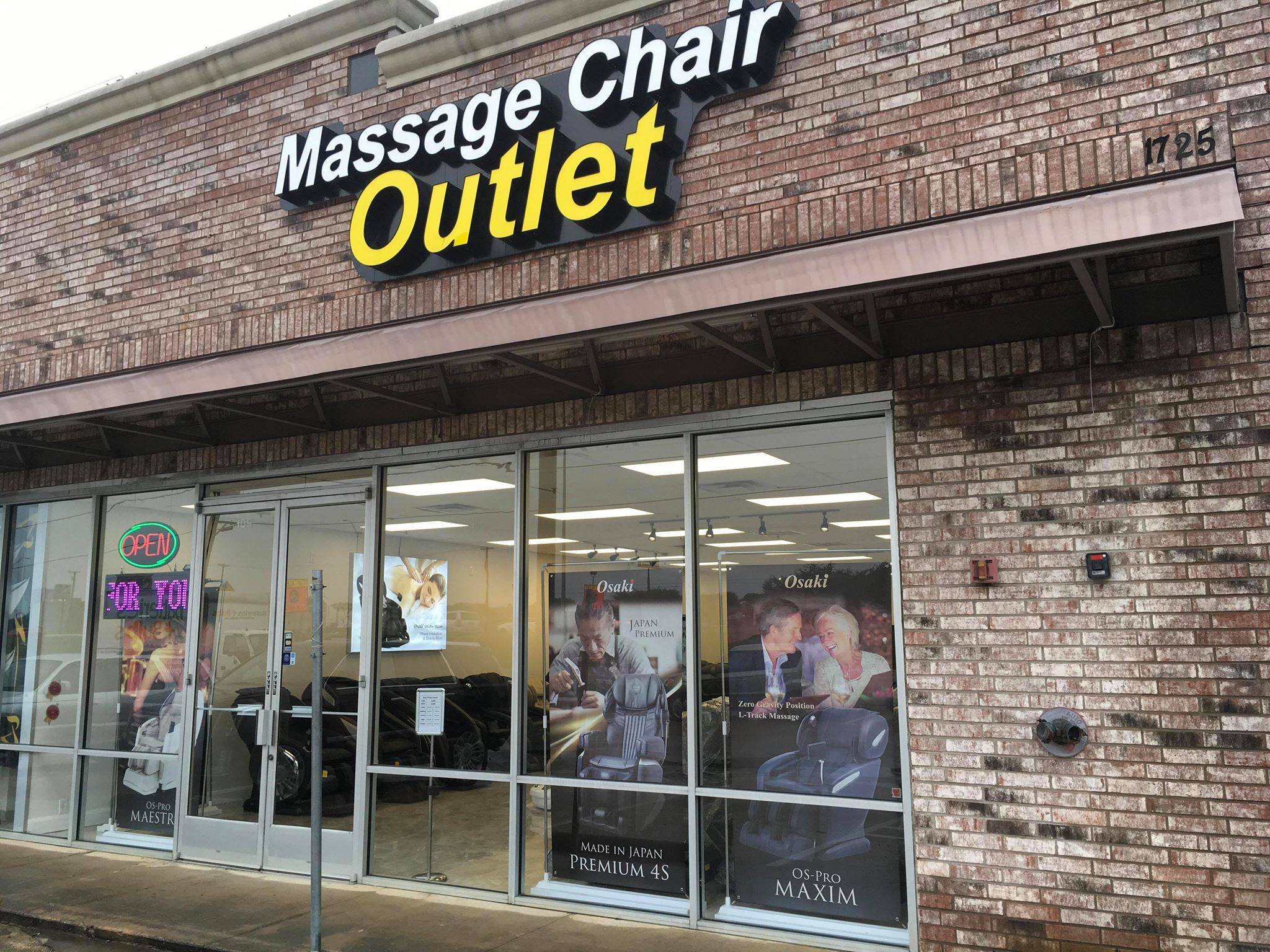 Massage Chair Outlet Showroom in Plano, TX